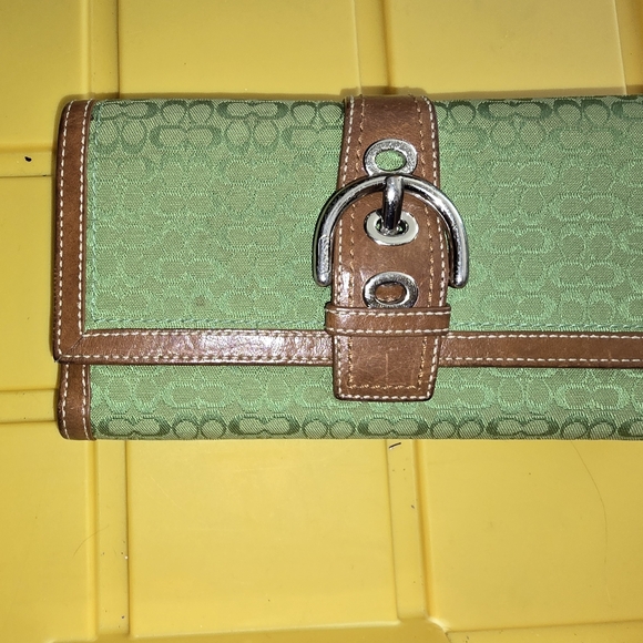 Coach Soho Signature Mini C Trifold Green Jacquard Dark Leather Checkbook Wallet - Picture 9 of 9